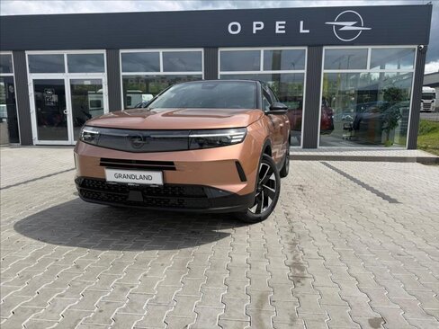 Opel Grandland SUV / Terénní 1,2 l 107 kw