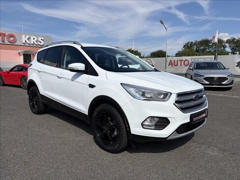 Ford Kuga SUV / Terénní 1,5 l 88 kw