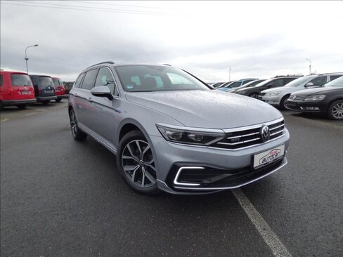 Volkswagen Passat Kombi 1,4 l 115 kw