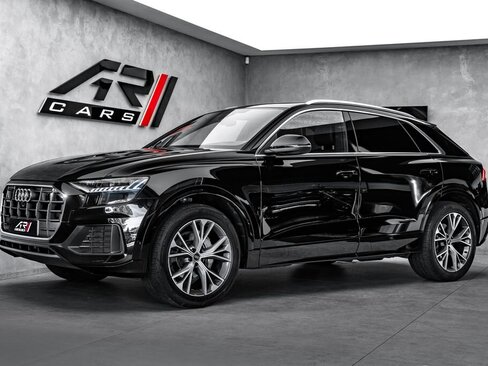 Audi Q8 SUV / Terénní 3,0 l 210 kw