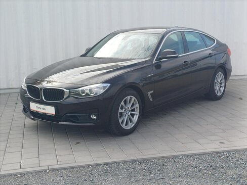 BMW Řada 3 Sedan / Limuzína 2,0 l 135 kw