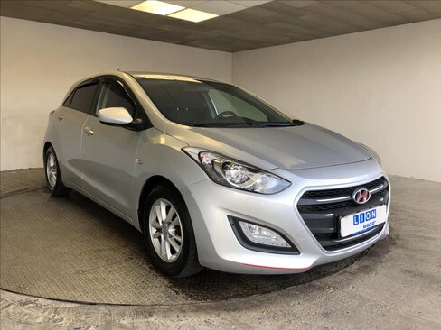Hyundai i30 Hatchback 1,6 l 81 kw