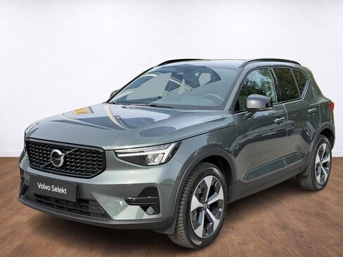 Volvo XC40 SUV / Terénní 2,0 l 120 kw
