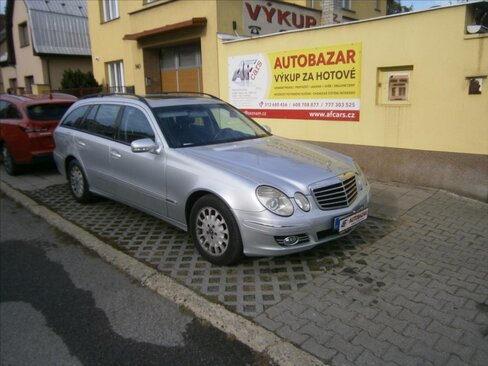 Mercedes-Benz Třídy E Kombi 3,0 l 165 kw