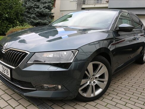 Škoda Superb Sedan / Limuzína 2,0 l 110 kw