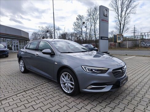 Opel Insignia Hatchback 2,0 l 125 kw