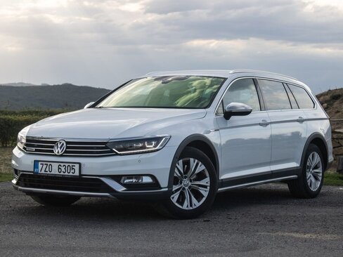 Volkswagen Passat Kombi 2,0 l 176 kw