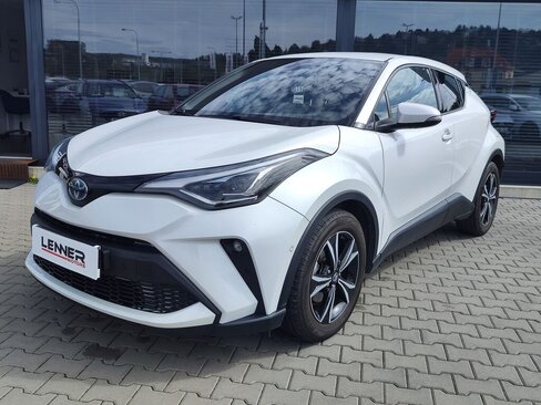 Toyota C-HR SUV / Terénní 2,0 l 112 kw