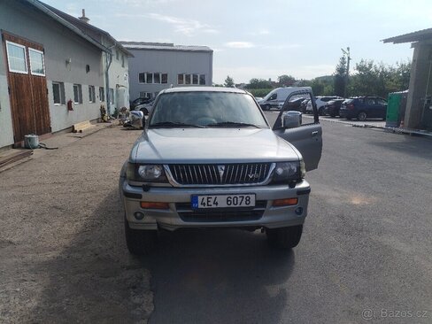 Mitsubishi Pajero Sport VAN / Minibus 0,0 0