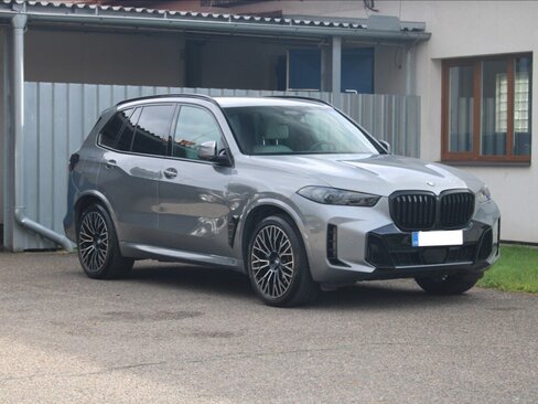 BMW X5 SUV / Terénní 3,0 l 250 kw
