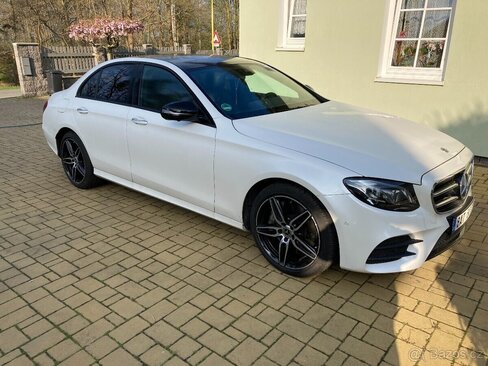 Mercedes-Benz Třídy E Sedan / Limuzína 0,0 270 kw
