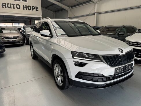Škoda Karoq SUV / Terénní 1,5 l 110 kw