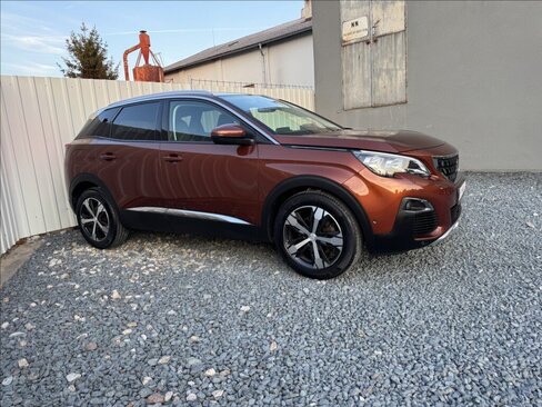 Peugeot 3008 SUV / Terénní 1,2 l 96 kw