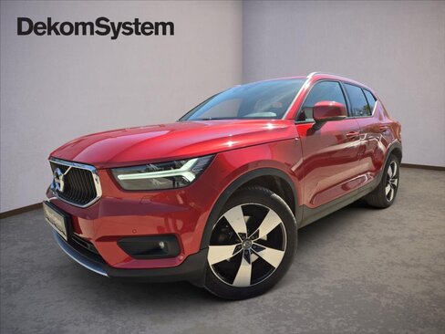 Volvo XC40 SUV / Terénní 2,0 l 145 kw