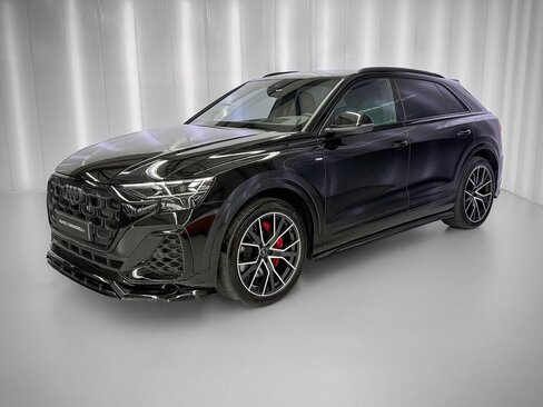 Audi Q8 SUV / Terénní 3,0 l 290 kw