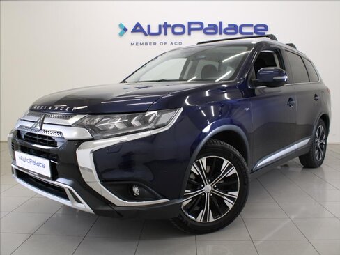 Mitsubishi Outlander SUV / Terénní 2,0 l 110 kw