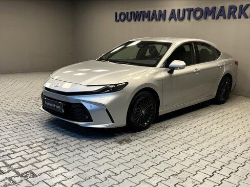 Toyota Camry Sedan / Limuzína 2,5 l 137 kw