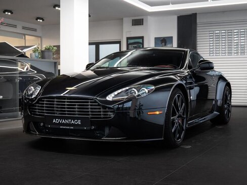 Aston Martin Vantage Kupé 4,7 l 325 kw
