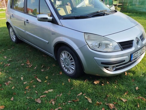 Renault Scénic Sedan / Limuzína 2,0 l 98 kw