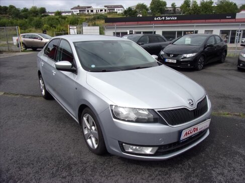 Škoda Rapid Sedan / Limuzína 1,6 l 77 kw