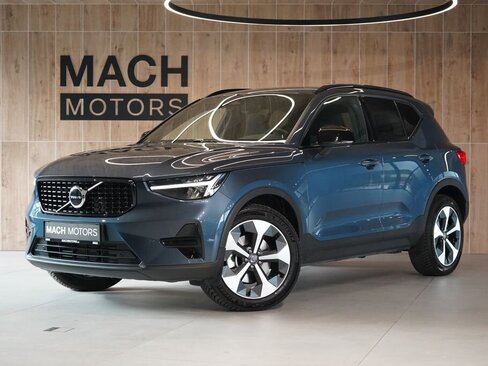 Volvo XC40 SUV / Terénní 2,0 l 120 kw
