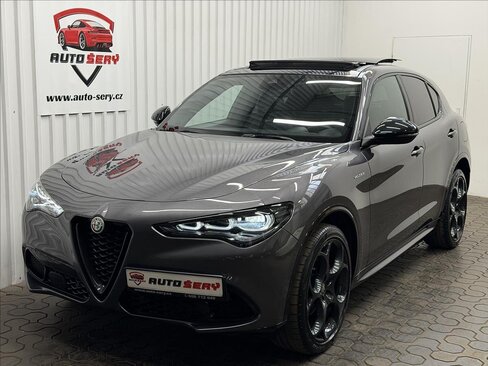 Alfa Romeo Stelvio SUV / Terénní 2,0 l 206 kw