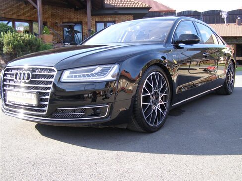 Audi A8 Sedan / Limuzína 6,3 l 368 kw
