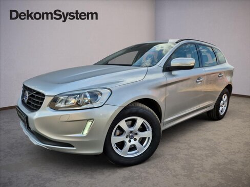 Volvo XC60 SUV / Terénní 2,0 l 140 kw