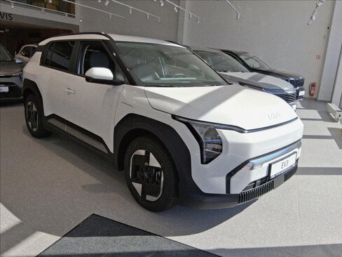 KIA EV3 SUV / Terénní 0,0 150 kw