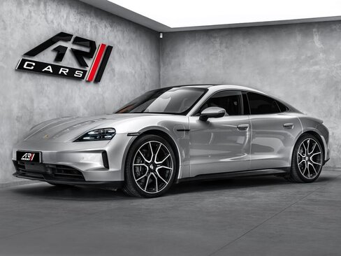Porsche Taycan Sedan / Limuzína 0,0 320 kw
