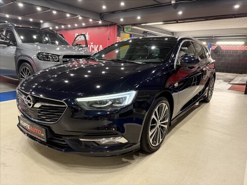 Opel Insignia Kombi 2,0 l 154 kw
