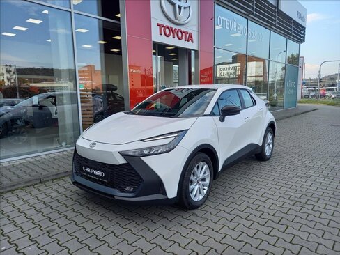 Toyota C-HR SUV / Terénní 1,8 l 103 kw