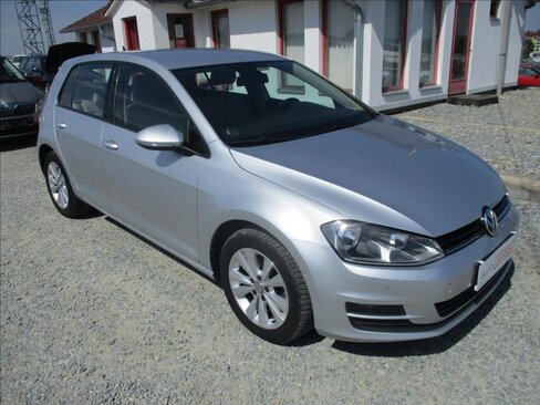 Volkswagen Golf Hatchback 1,2 l 77 kw