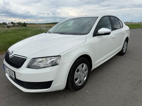 Škoda Octavia Sedan / Limuzína 1,6 l 66 kw