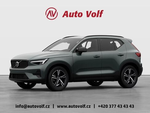 Volvo XC40 SUV / Terénní 2,0 l 120 kw