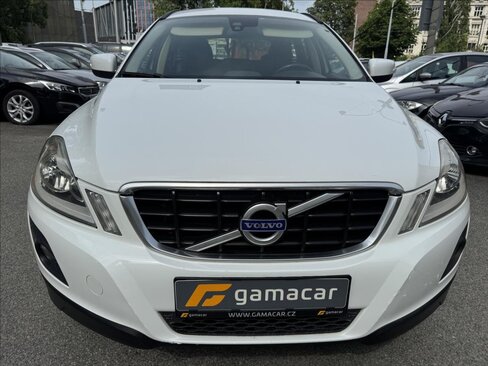 Volvo XC60 SUV / Terénní 2,4 l 120 kw