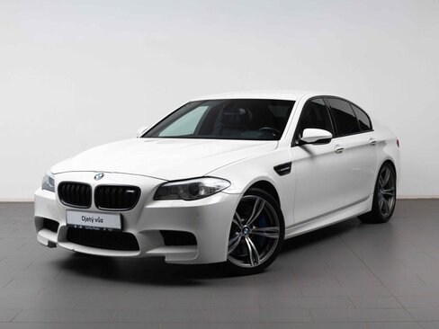 BMW M5 Sedan / Limuzína 4,4 l 412 kw