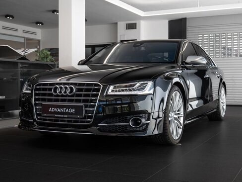 Audi S8 Sedan / Limuzína 4,0 l 382 kw