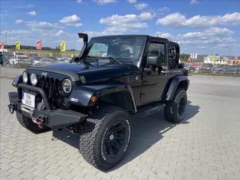 Jeep Wrangler SUV / Terénní 3,8 l 146 kw