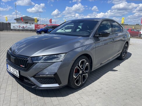 Škoda Octavia Sedan / Limuzína 2,0 l 180 kw