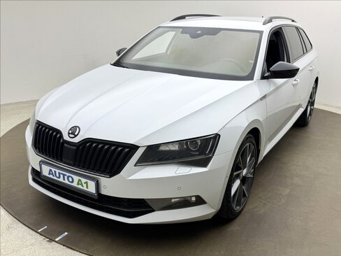 Škoda Superb Kombi 2,0 l 206 kw