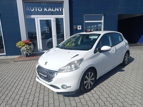 Peugeot 208 Hatchback 1,4 l 50 kw