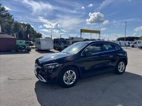 Mercedes-Benz GLA Kombi 1,3 l 120 kw