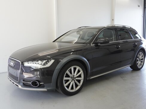 Audi A6 Allroad Kombi 3,0 l 230 kw