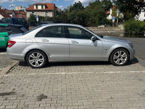 Mercedes-Benz Třídy C Sedan / Limuzína 0,0 115 kw