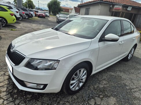 Škoda Octavia Sedan / Limuzína 1,6 l 81 kw