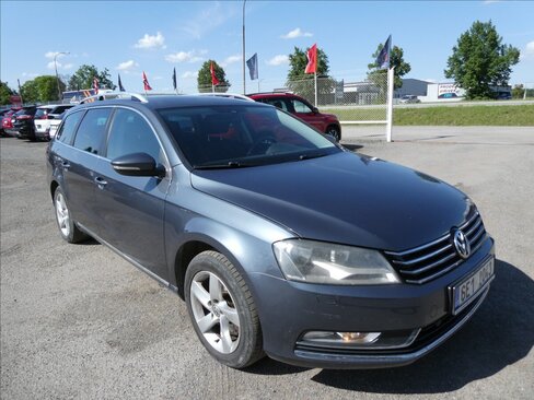 Volkswagen Passat Kombi 2,0 l 103 kw