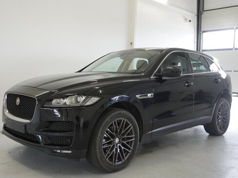 Jaguar F-Pace SUV / Terénní 3,0 l 221 kw