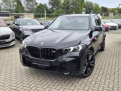 BMW X5 SUV / Terénní 4,4 l 390 kw