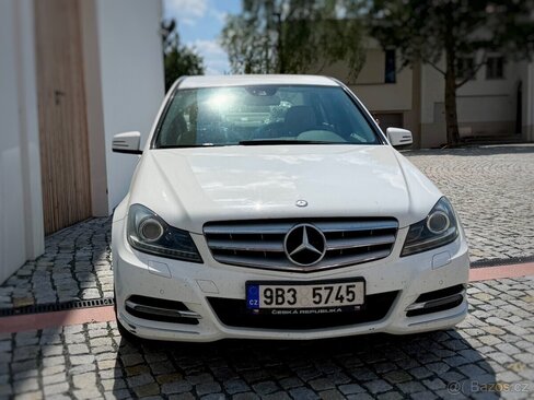Mercedes-Benz Třídy C Sedan / Limuzína 2,1 l 125 kw